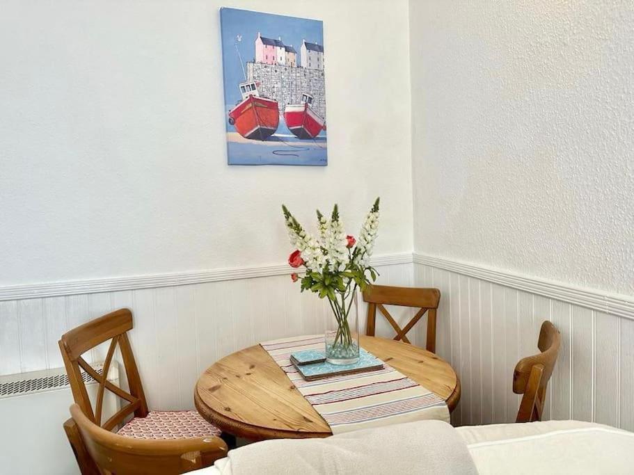 Ship Cottage Tenby Beach 50M Exteriér fotografie